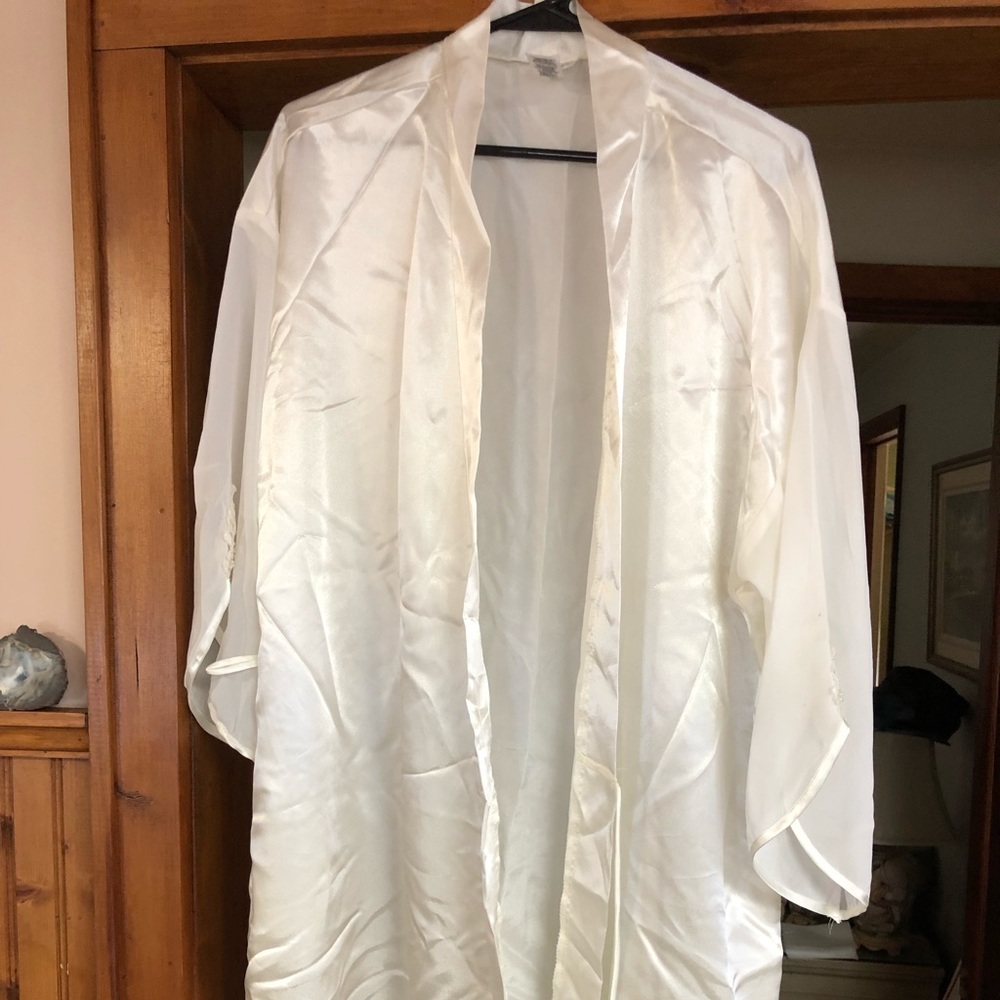 🏖Satin robe